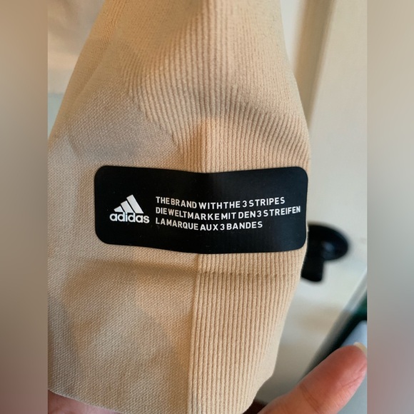 Adidas formation long sleeve cropped training top - Picture 3 of 5